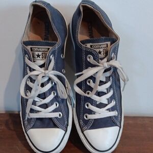 Converse Navy Canvas Sneakers  Sz 7